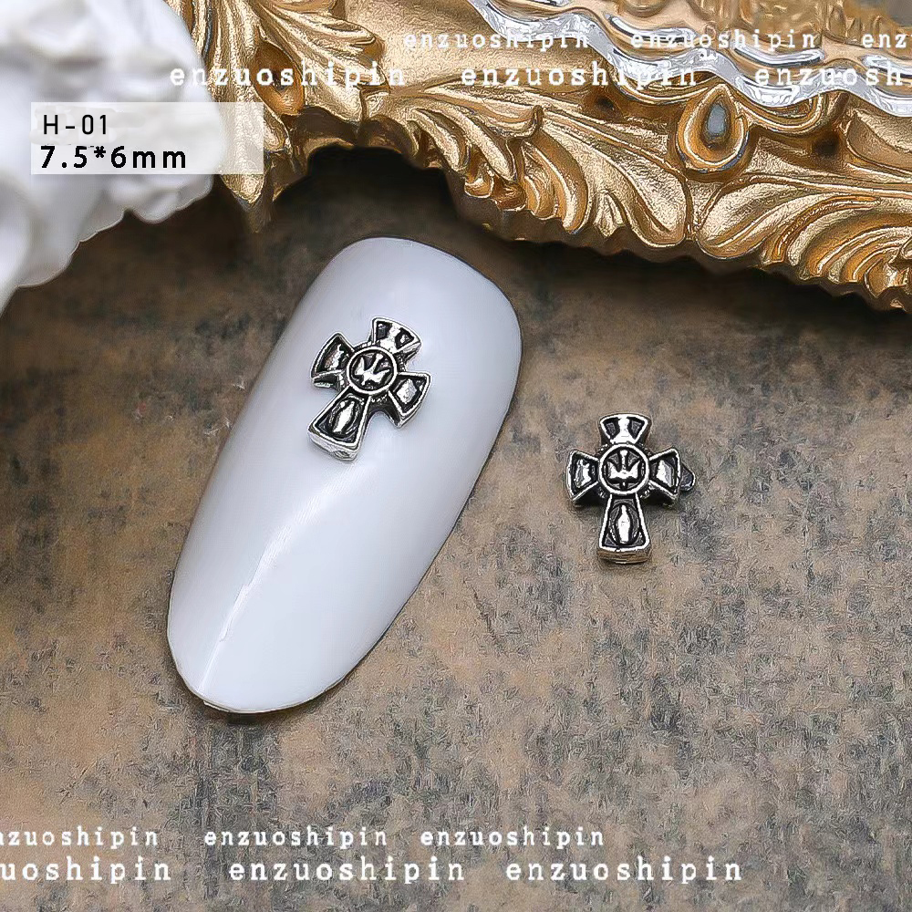 Metal Cross Nail Art - Image 4